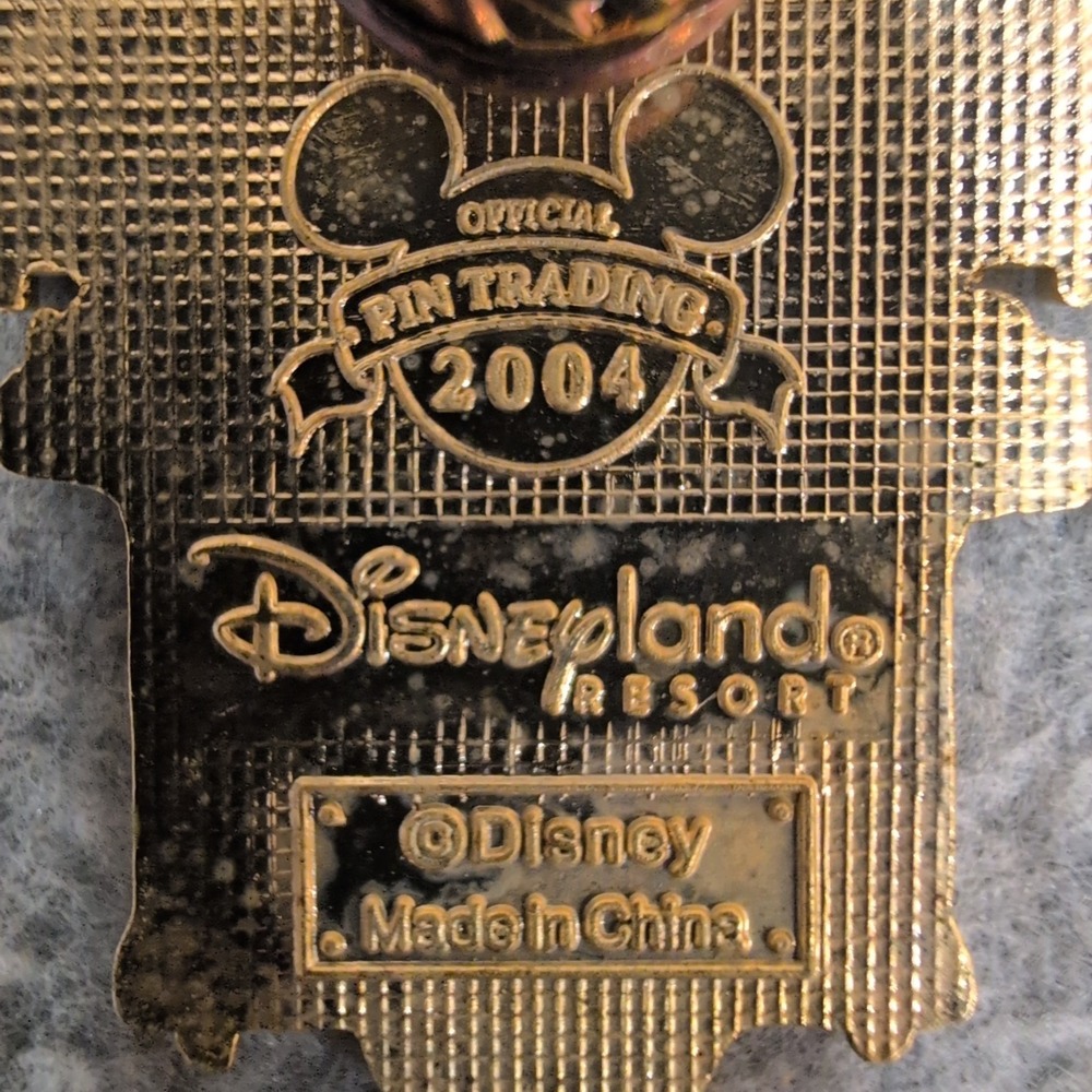 Disney Grand Californian Hotel Pin 2004 Disneyland Resort Stained Glass Logo - Picture 4 of 4
